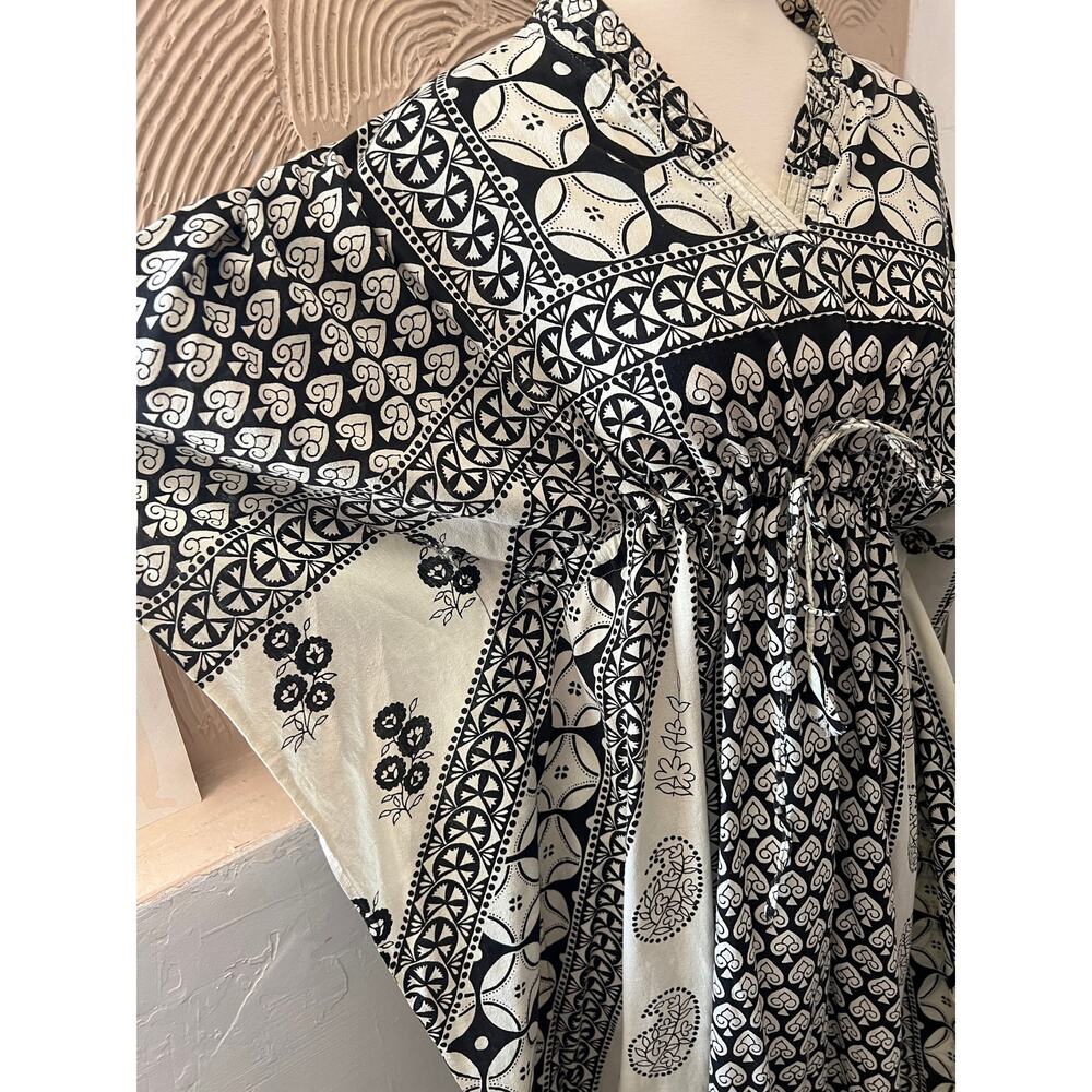 Vintage Kaftan Maxi Dress, vintage India 100% Cotton. Rare Print